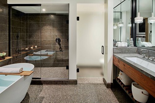The Cloudveil Autograph Collection — Bathroom