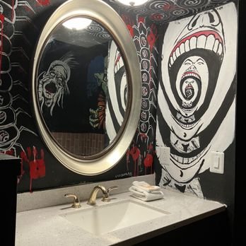 The Clown Motel — Bathroom