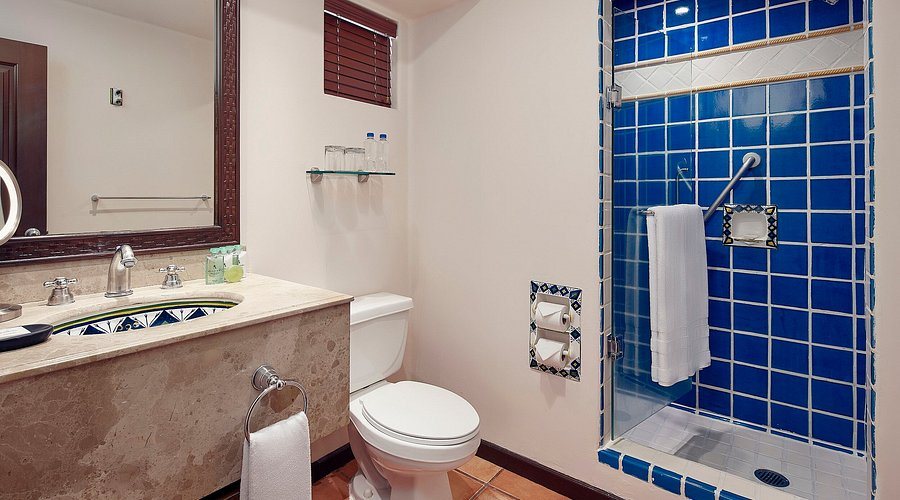 The Club at Hacienda del Mar — Bathroom