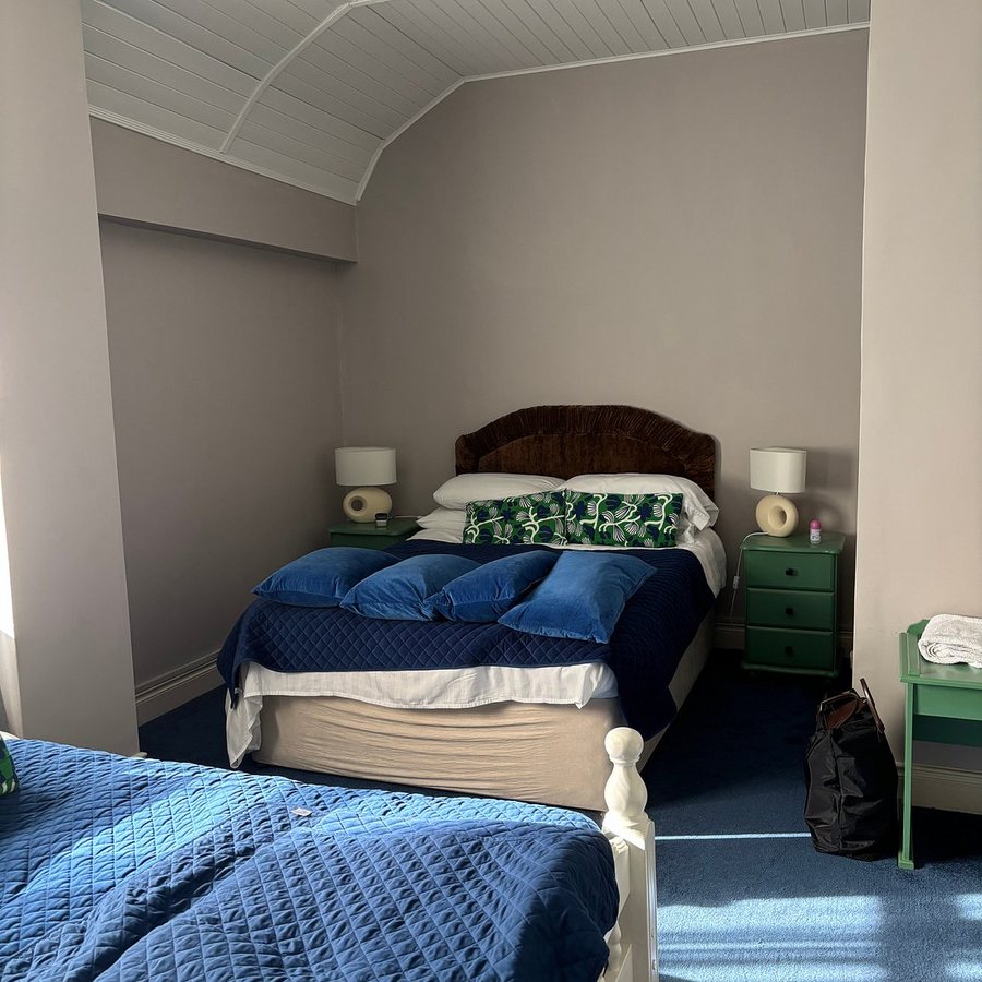 The Coast Lodge — Guest room