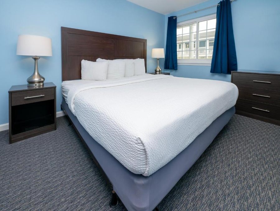 The Commander s Beach House — Guest room