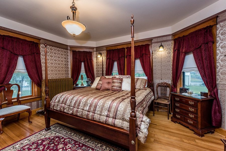 The Conner House Bed and Breakfast — Guest room