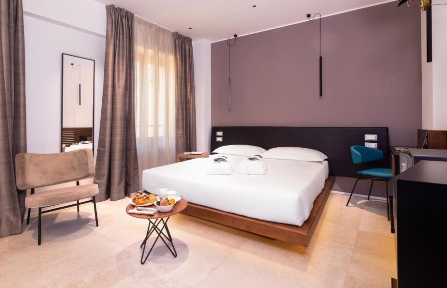 The Corner Duomo Hotel — Guest room