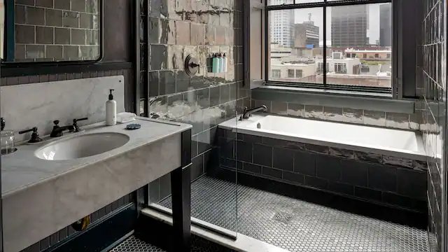 The Cornstalk Hotel — Bathroom