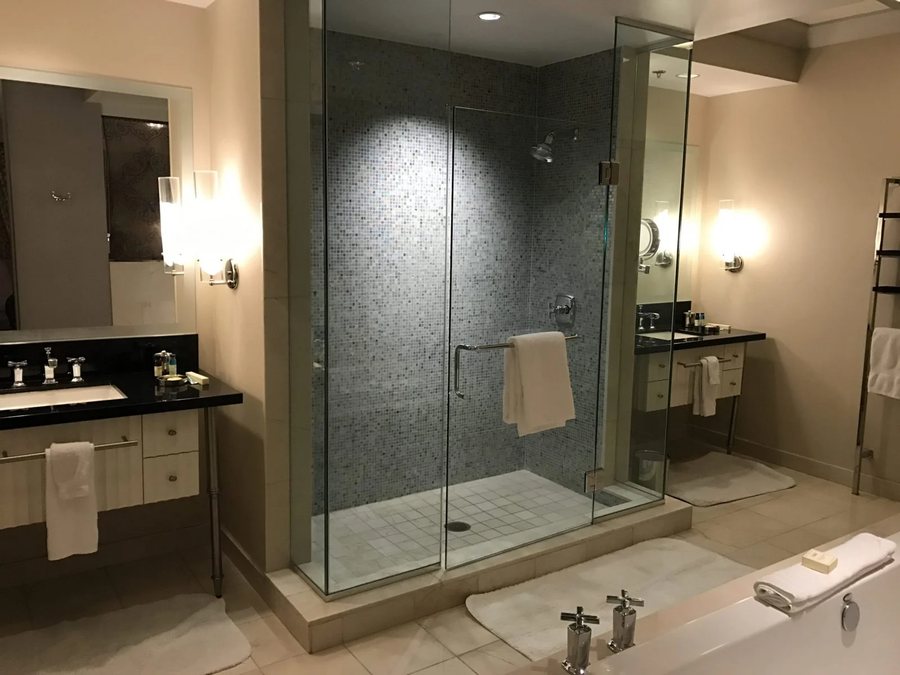 The Cosmopolitan — Bathroom