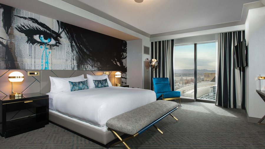 The Cosmopolitan — Guest room