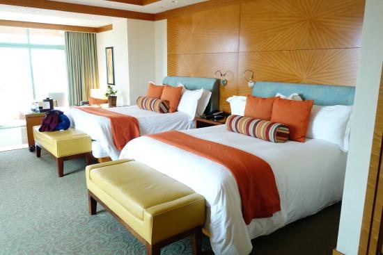 The Cove at Atlantis — Guest room