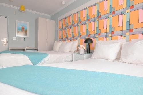 The Cove By Renzzi Miami Beach Florida — Guest room