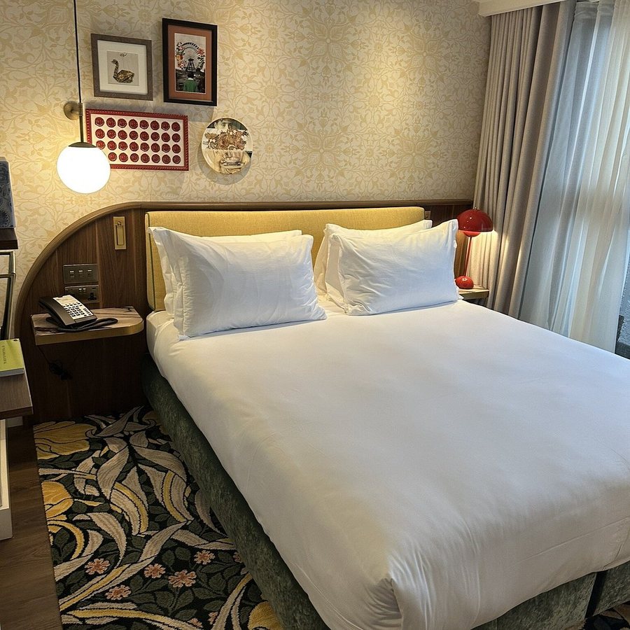 The Cura Hotel Kensington London a Tribute Portfolio Hotel — Guest room