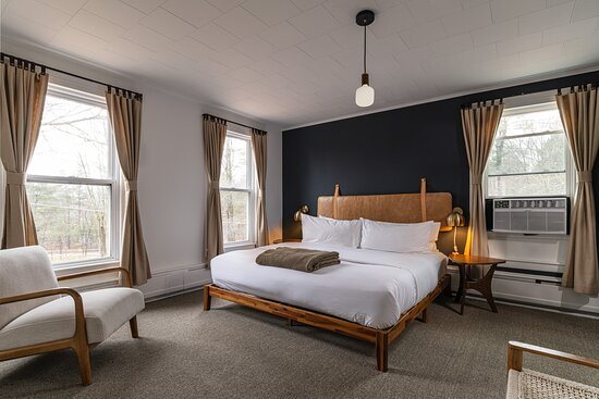 The Darby — Guest room