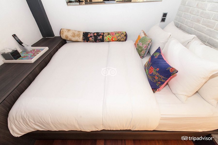 The Daulat — Guest room