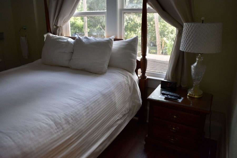 The Deland Hotel — Guest room