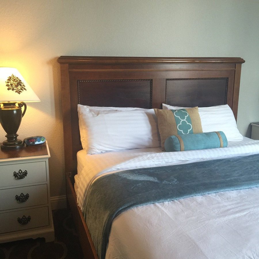 The Dilworth Inn — Guest room