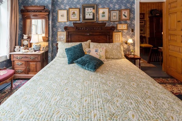 The Dolon House — Guest room