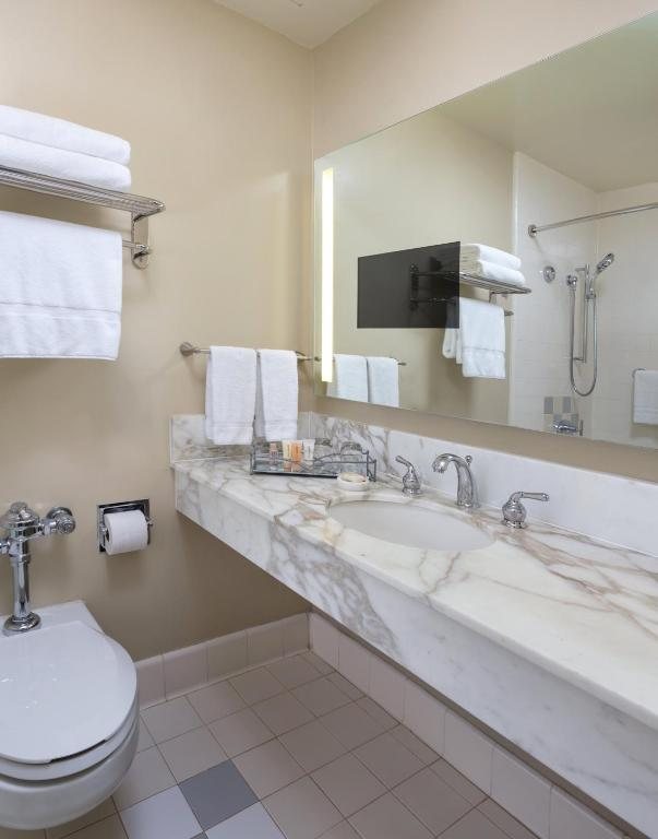 The Donatello — Bathroom