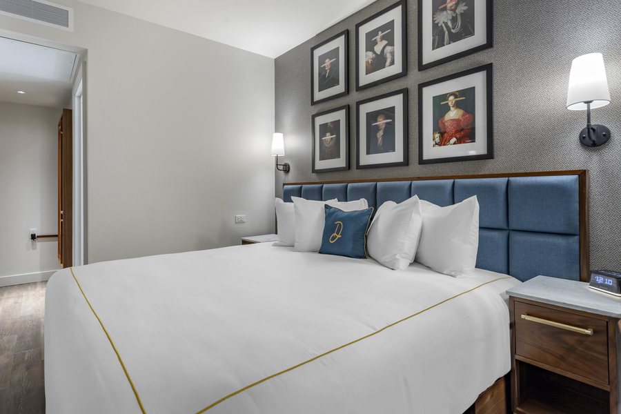 The Draper New York Tapestry Collection by Hilton — Guest room