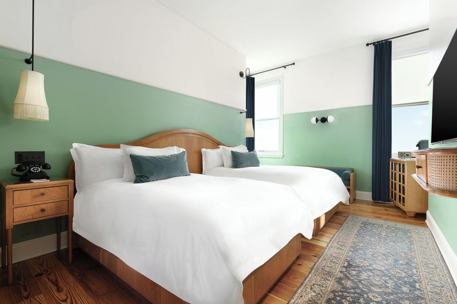 The Drayton Hotel Savannah Curio Collection By Hilton — Guest room