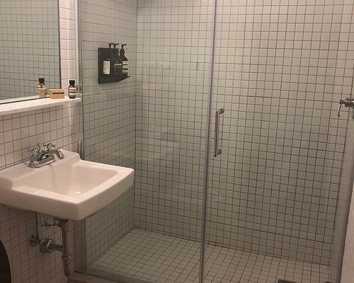 The Drifter Hotel — Bathroom