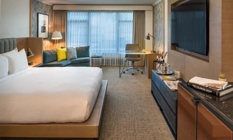 The Duniway Portland a Hilton Hotel — Guest room