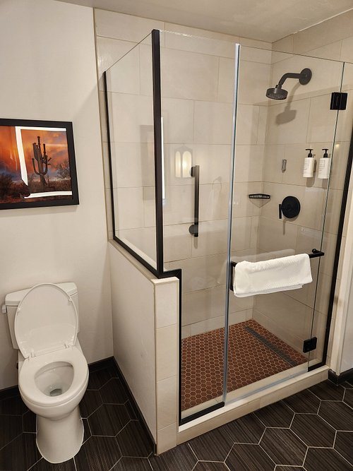 The Eddy Hotel Tucson Tapestry Collection by Hilton — Bathroom