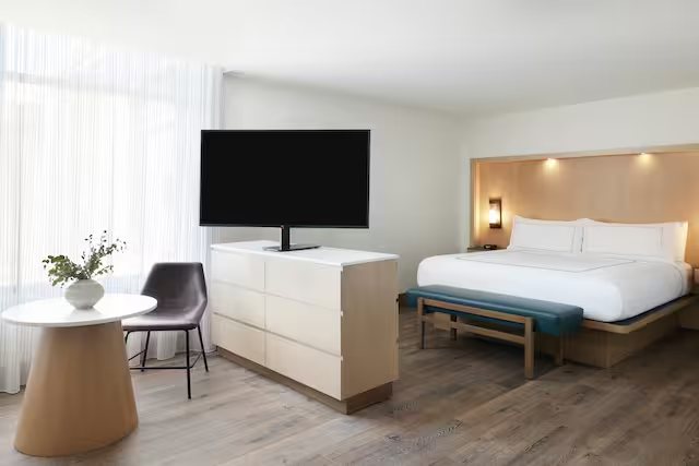 The Eddy Hotel Tucson Tapestry Collection by Hilton — Guest room