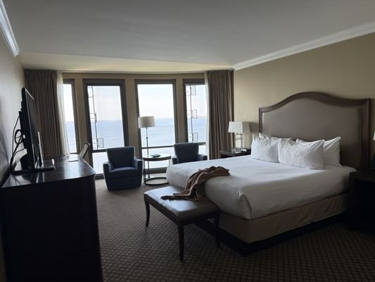 The Edgewater Hotel Madison Wisconsin — Guest room