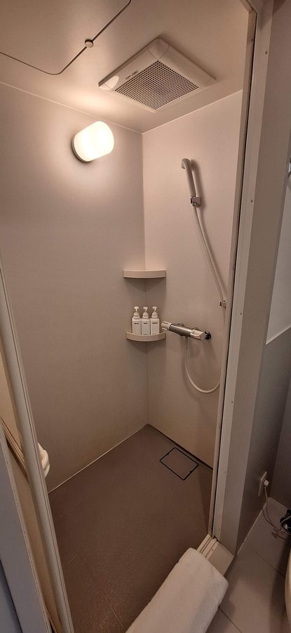 The Edo Sakura — Bathroom