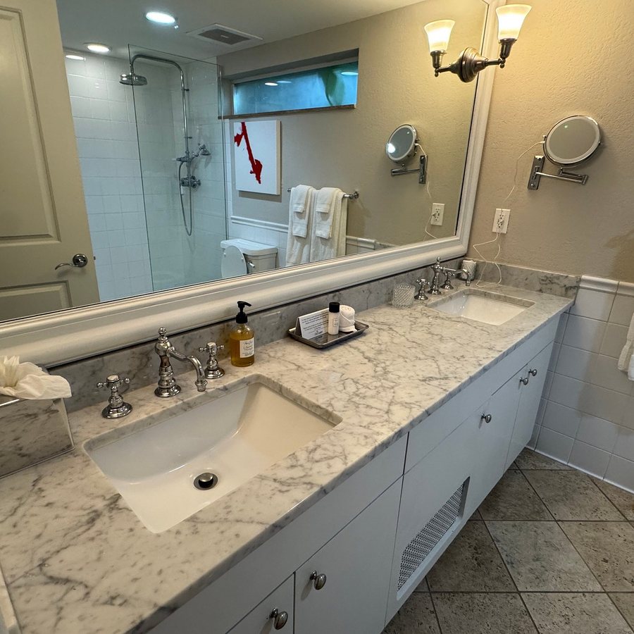 The Escalante — Bathroom