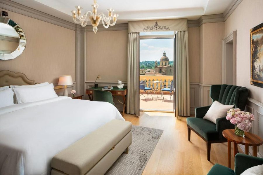 The Excelsior a Luxury Collection Hotel Florence — Guest room