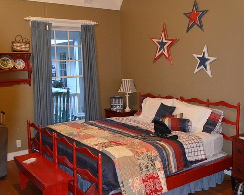 The Farmhouse Inn — Guest room