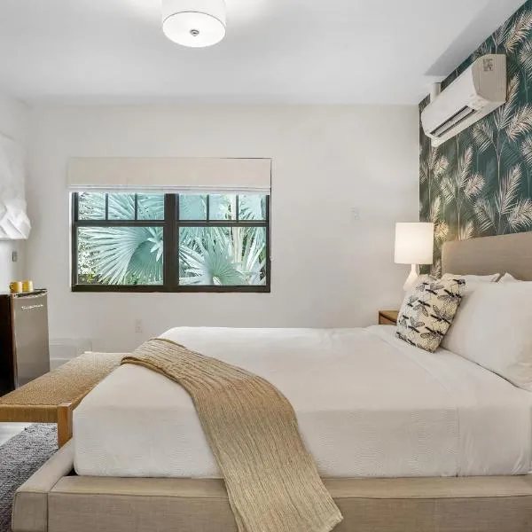 The Firefly Miami Beach Florida — Guest room