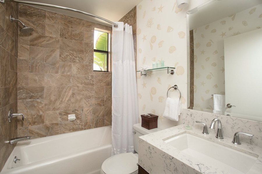 The Franciscan Santa Barbara — Bathroom