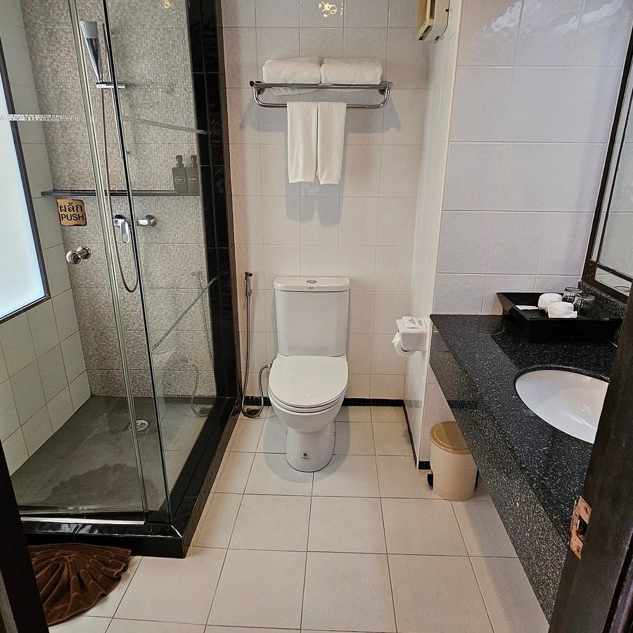 The Front Village Hotel — Bathroom