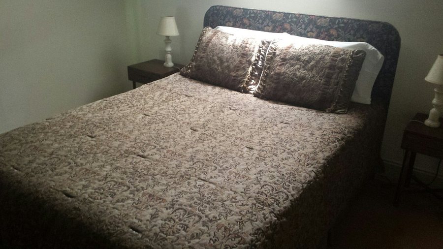 The Gables at Stirling Guest Hotel — Guest room