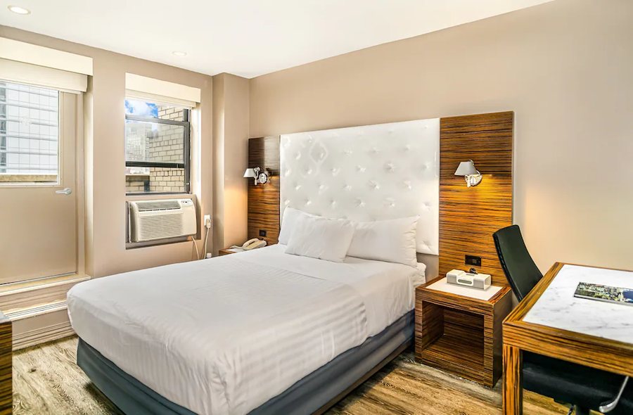 The Gallivant Times Square — Guest room