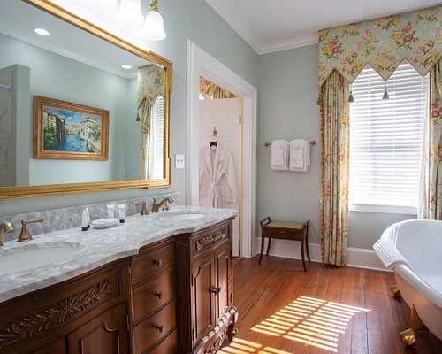 The Gastonian — Bathroom