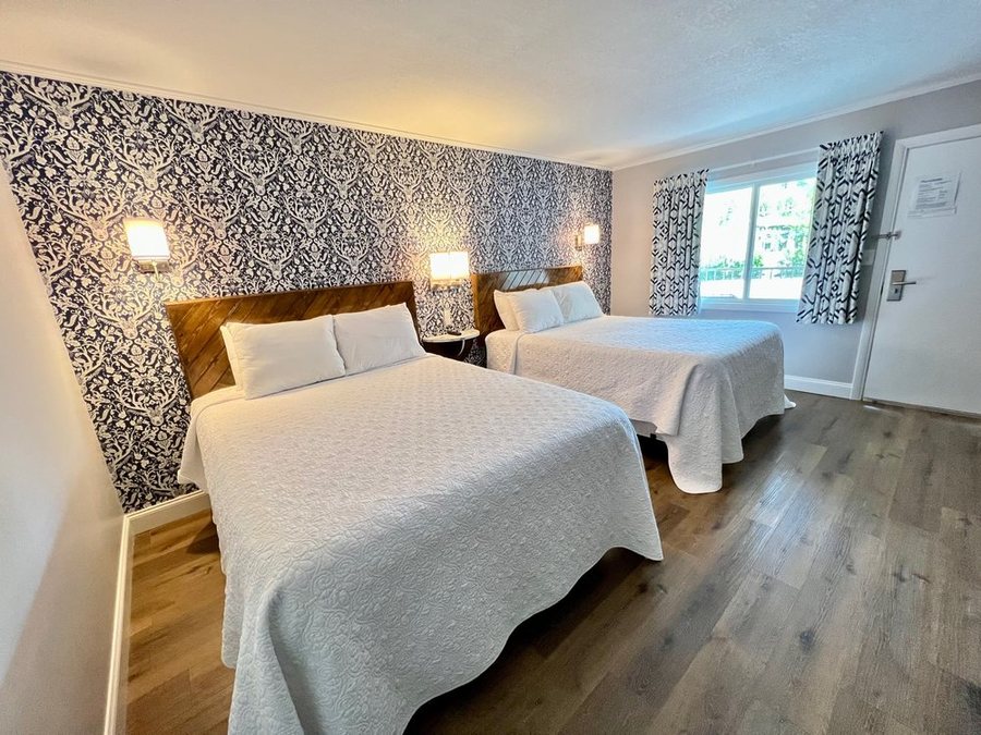 The Gillette — Guest room