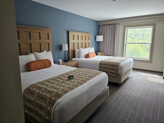 The Glen House — Guest room