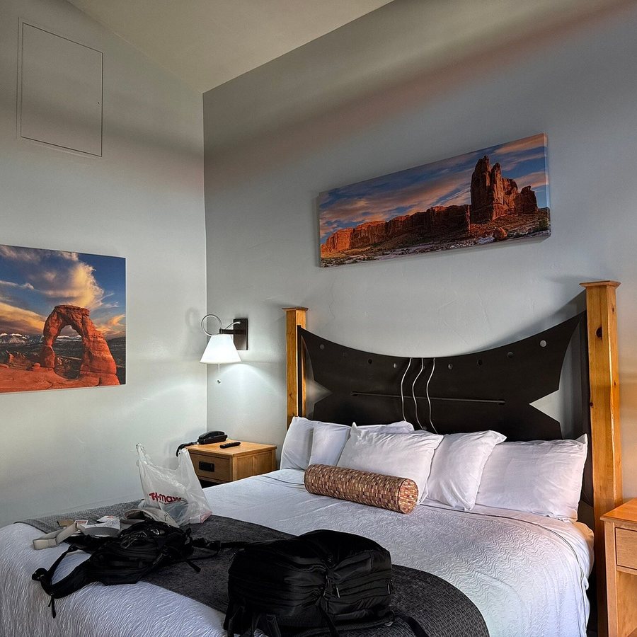 The Gonzo Inn — Guest room