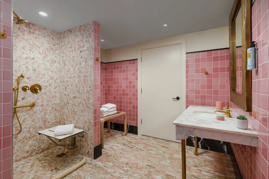 The Goodtime Hotel Miami Beach a Tribute Portfolio Hotel — Bathroom
