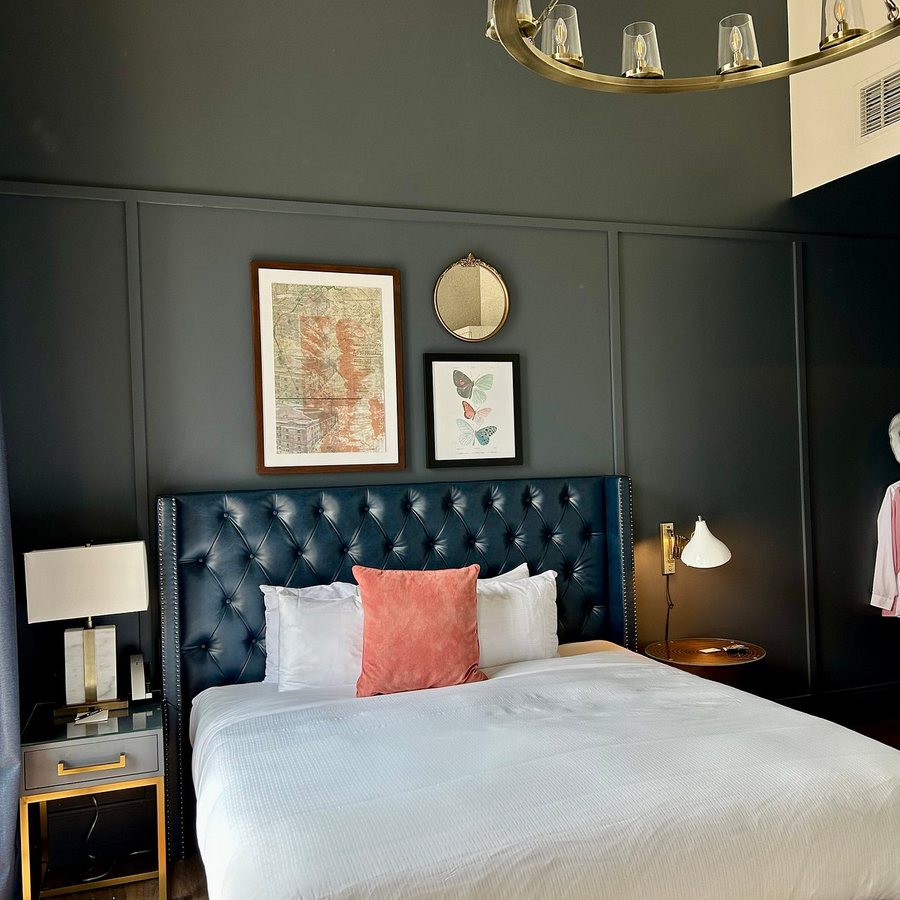 The Grady Hotel — Guest room
