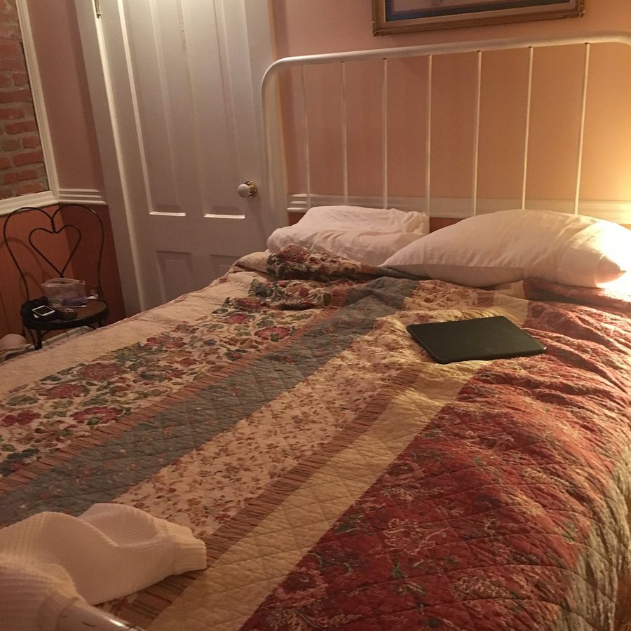 The Grand Hotel Big Timber — Guest room