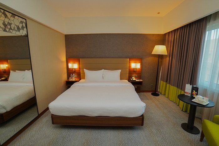 The Grand Lux Hotel — Guest room