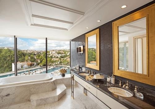 The Grand Tarabya Managed by Accor Istanbul — Bathroom