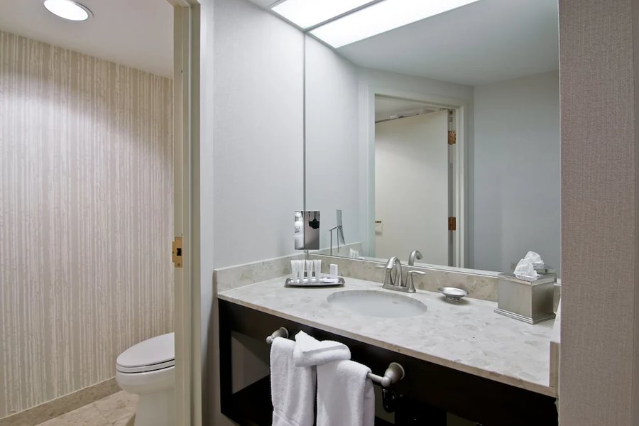The Grove Hotel Boise Idaho — Bathroom