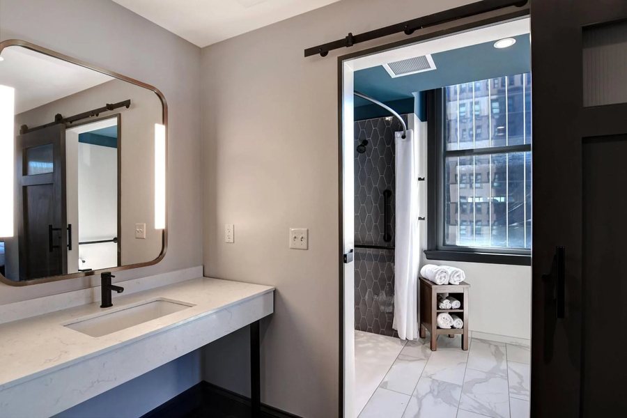 The Guild Downtown Current — Bathroom