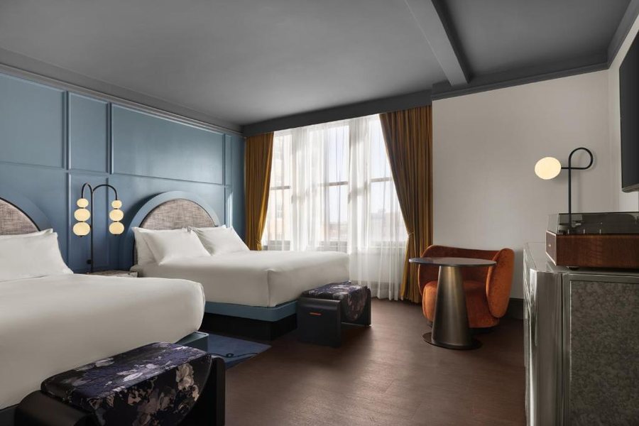 The Gunter Hotel a Tribute Portfolio Hotel San Antonio Riverwalk — Guest room