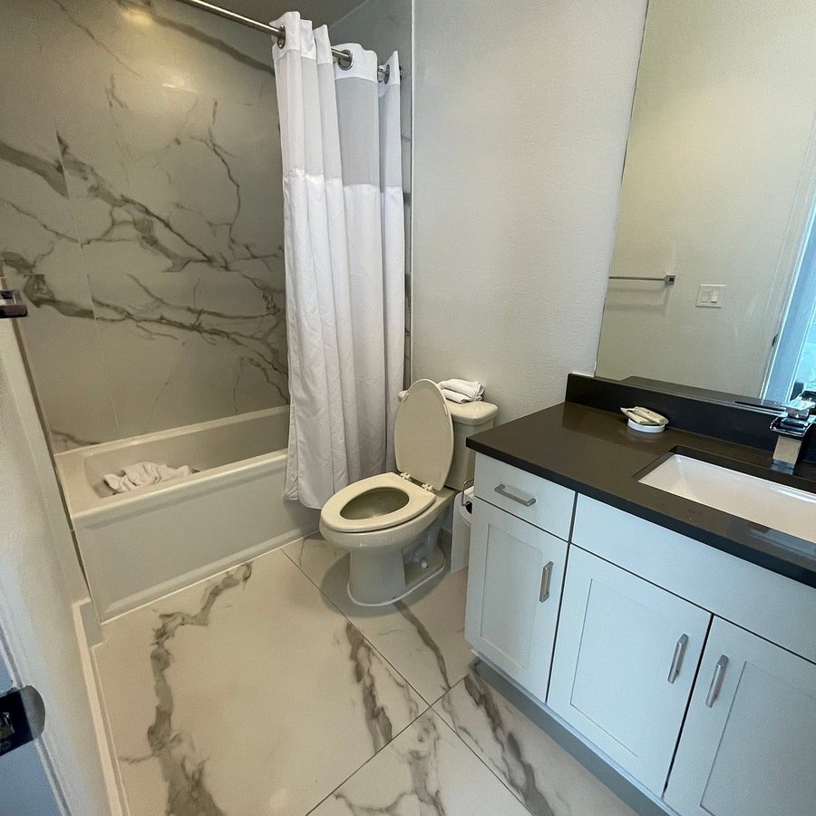 The Hampstead — Bathroom