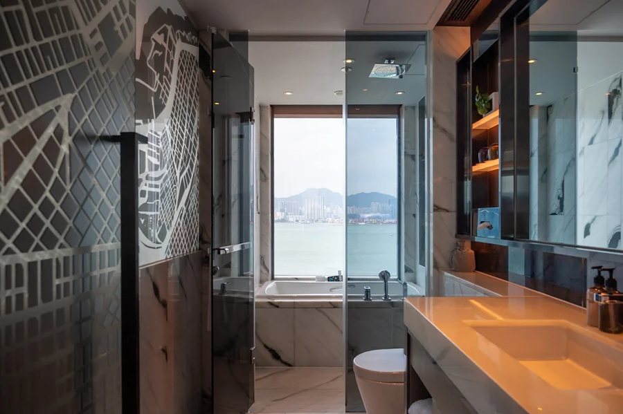 The Harbourview Hong Kong — Bathroom