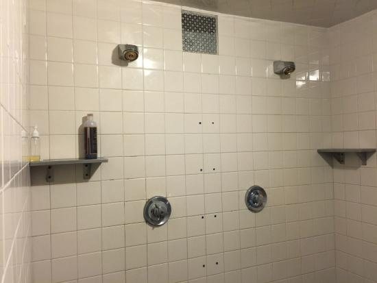 The Harlem YMCA New York City New York — Bathroom